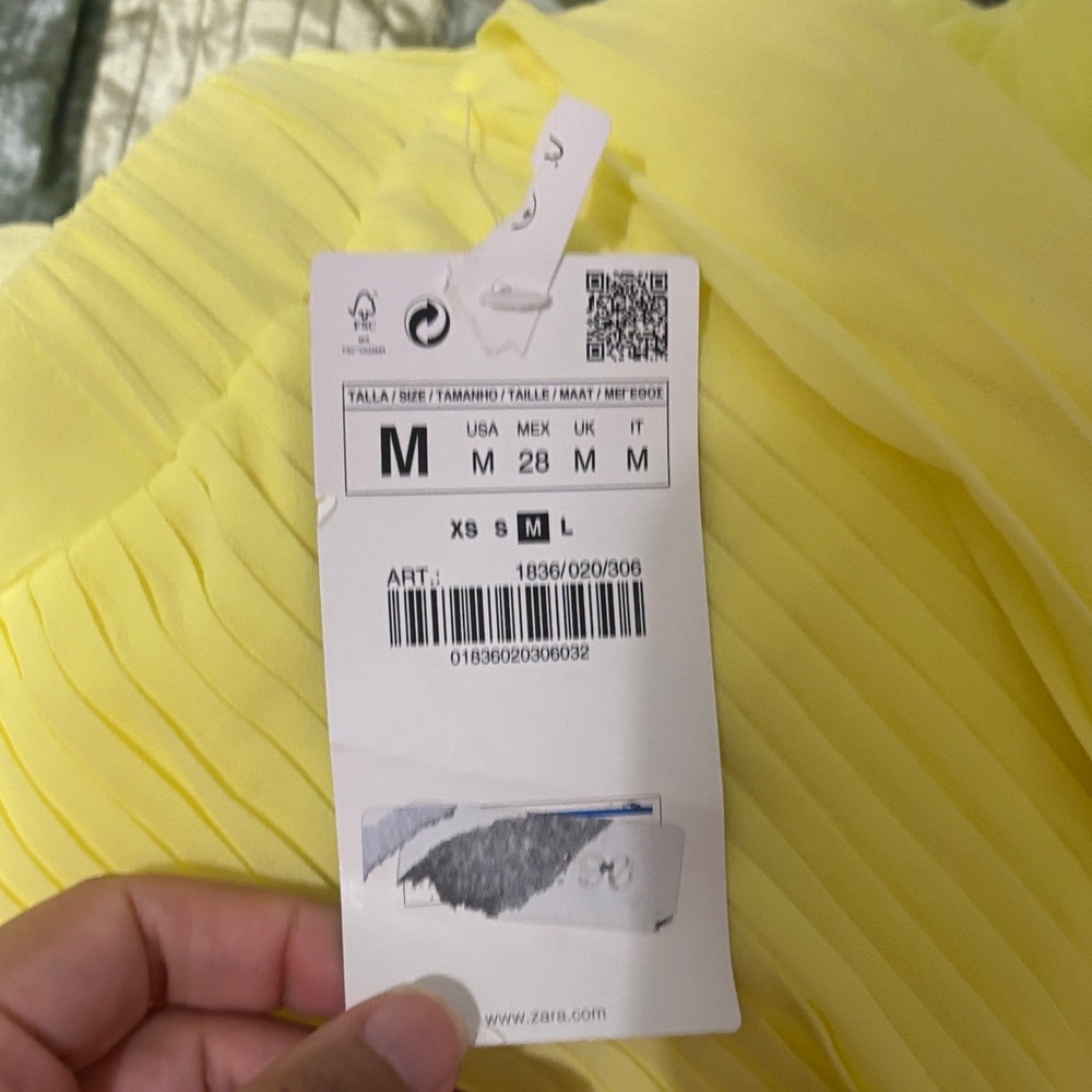 Zara Neon Yellow Wide-Leg Pleated Jumpsuit Pants - Picture 5 of 5